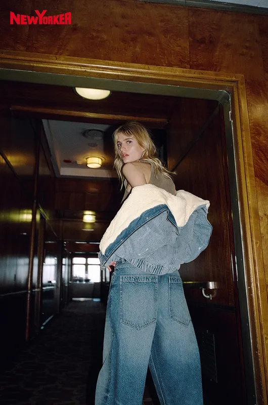 Advertising Image 32