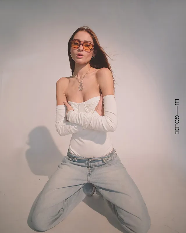 Advertising Image 86